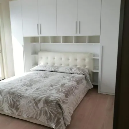 House Vista Mare Апартаменты Алассио