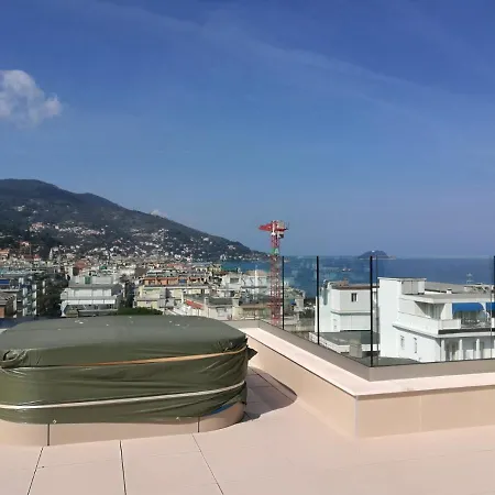 Апартаменты House Vista Mare Алассио
