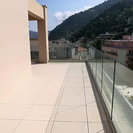 Апартаменты House Vista Mare Алассио